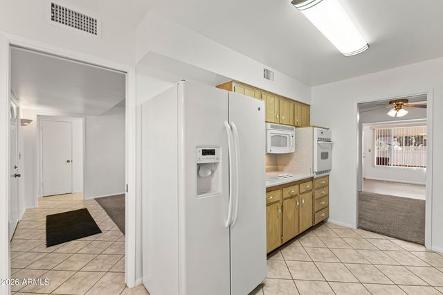 10733 W Saratoga Circle, Sun City, AZ 85351