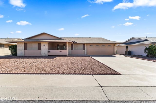 10733 W Saratoga Circle, Sun City, AZ 85351