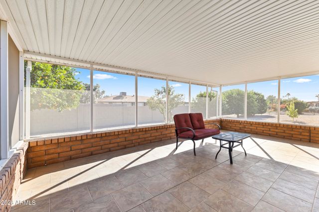 10733 W Saratoga Circle, Sun City, AZ 85351