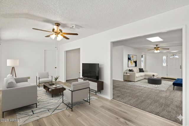 10733 W Saratoga Circle, Sun City, AZ 85351