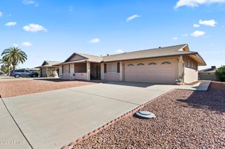 10733 W Saratoga Circle, Sun City, AZ 85351