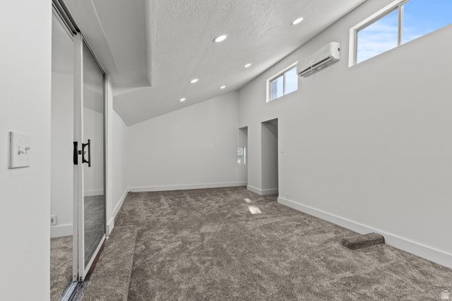 694 S 600 E, River Heights, UT 84321