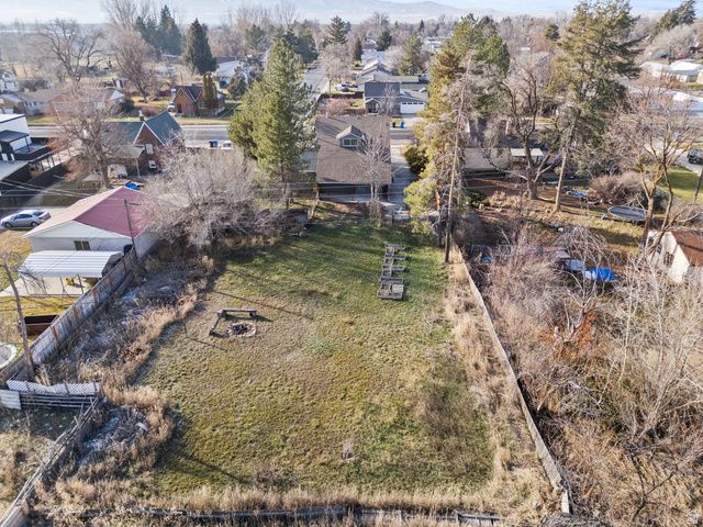 694 S 600 E, River Heights, UT 84321