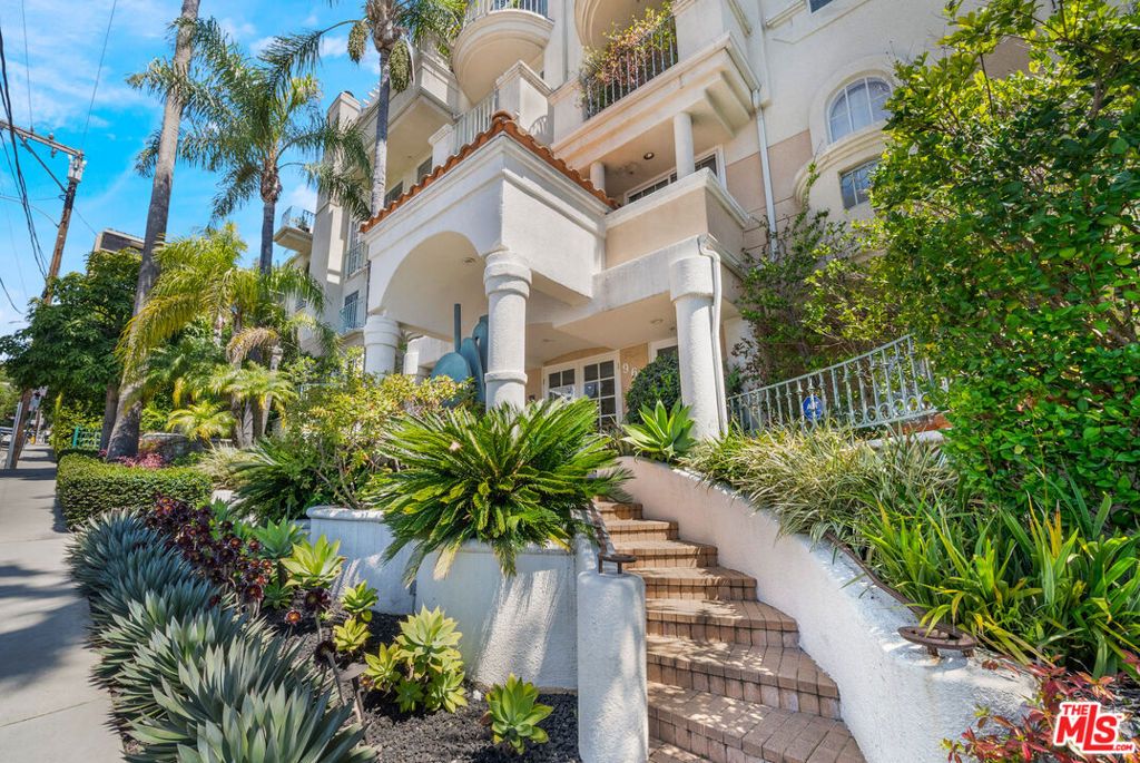 960 N Doheny Drive 301, West Hollywood, CA 90069 — photo 4