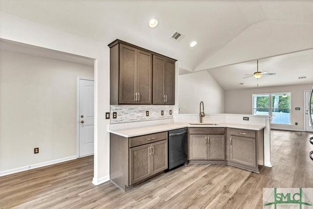 213 Acorn Drive, Brunswick, GA 31523