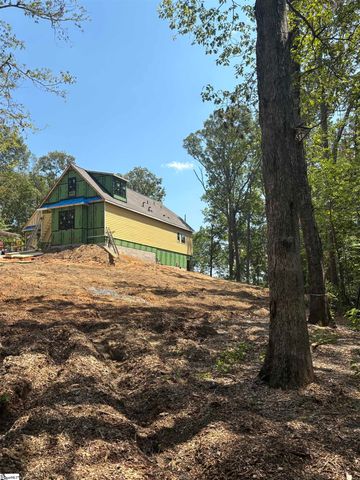 7 Angleblade Road, Landrum, SC 29356
