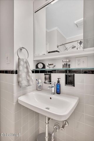 39 Buell Street, Albany, NY 12206