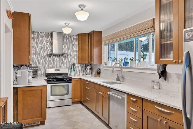 39 Buell Street, Albany, NY 12206