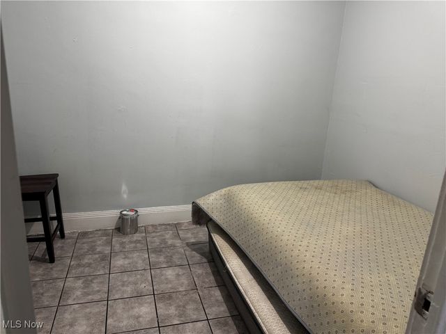 4911 Clark Avenue, Cleveland, OH 44102