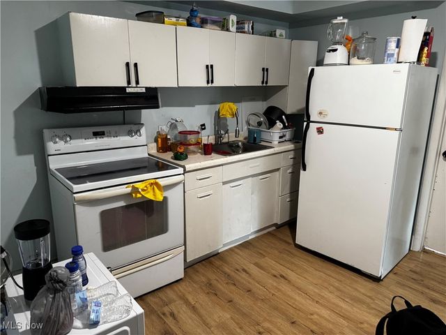 4911 Clark Avenue, Cleveland, OH 44102