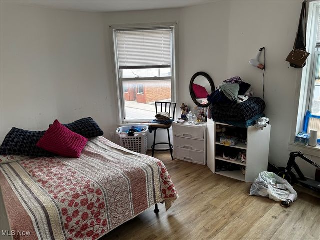 4911 Clark Avenue, Cleveland, OH 44102