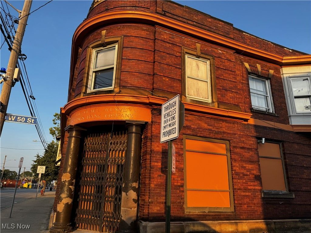 4911 Clark Avenue, Cleveland, OH 44102