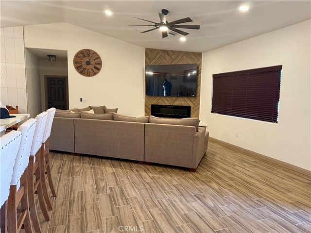 7164 Kingsley Avenue, Hesperia, CA 92345