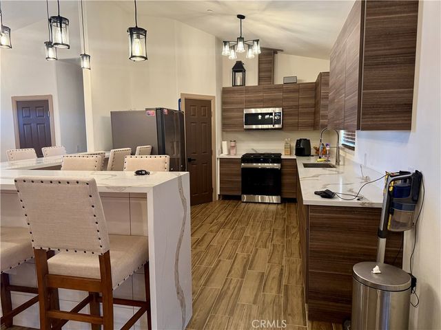 7164 Kingsley Avenue, Hesperia, CA 92345