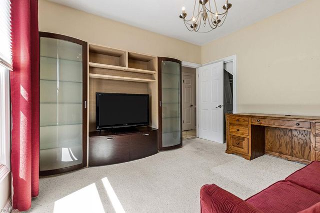 100 Crescent DR, Franklin, VA 23851