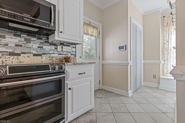 100 Crescent DR, Franklin, VA 23851