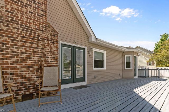 100 Crescent DR, Franklin, VA 23851