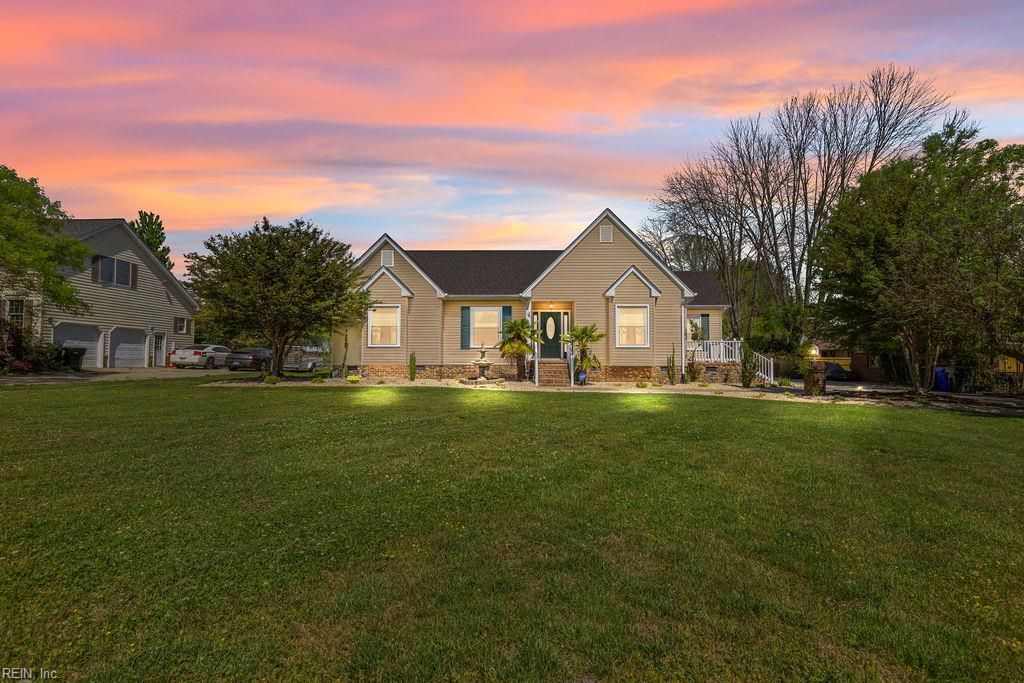 100 Crescent DR, Franklin, VA 23851