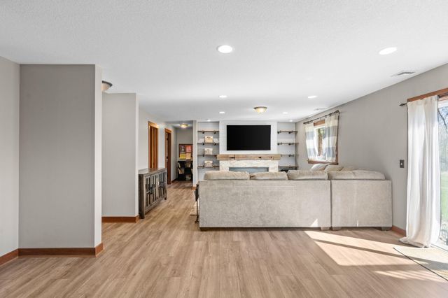 21285 Naples Street NW, Elk River, MN 55330