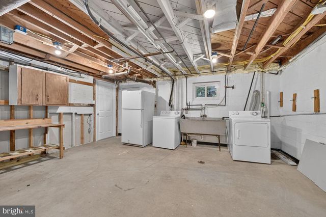 1503 CREST RD, Silver Spring, MD 20902