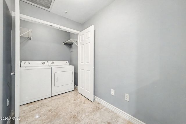 5450 E DEER VALLEY Drive 1006, Phoenix, AZ 85054