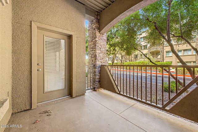5450 E DEER VALLEY Drive 1006, Phoenix, AZ 85054