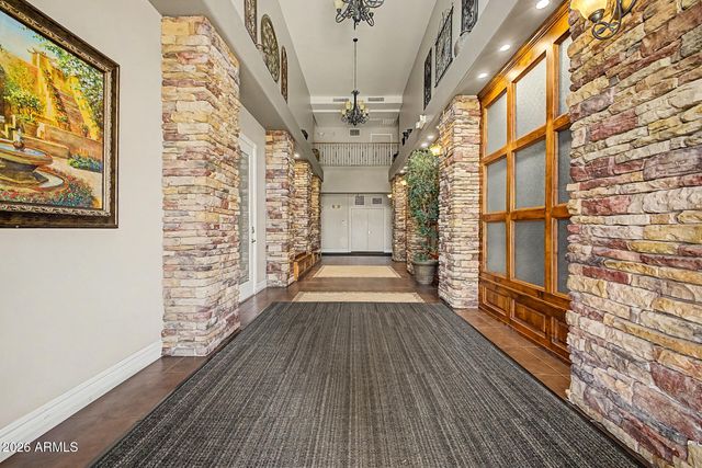 5450 E DEER VALLEY Drive 1006, Phoenix, AZ 85054