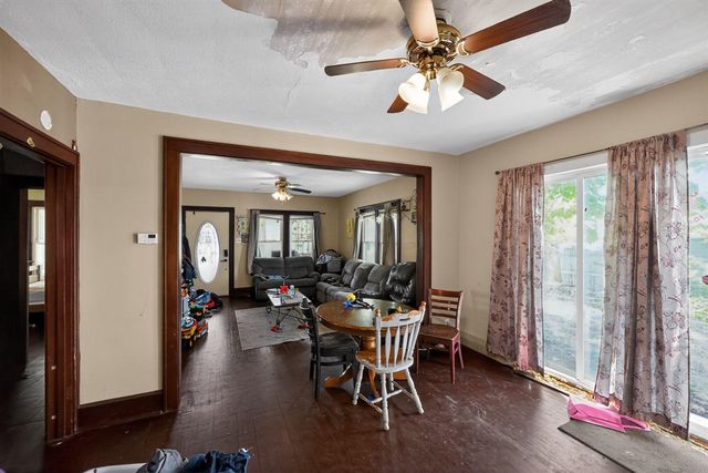 318 N 10th Street, Niles, MI 49120