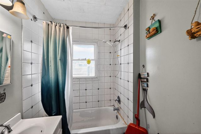 318 N 10th Street, Niles, MI 49120
