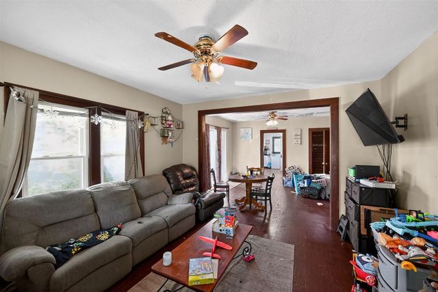 318 N 10th Street, Niles, MI 49120