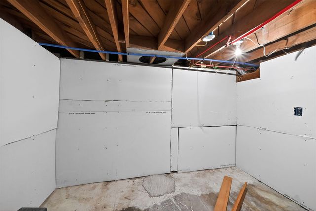 318 N 10th Street, Niles, MI 49120