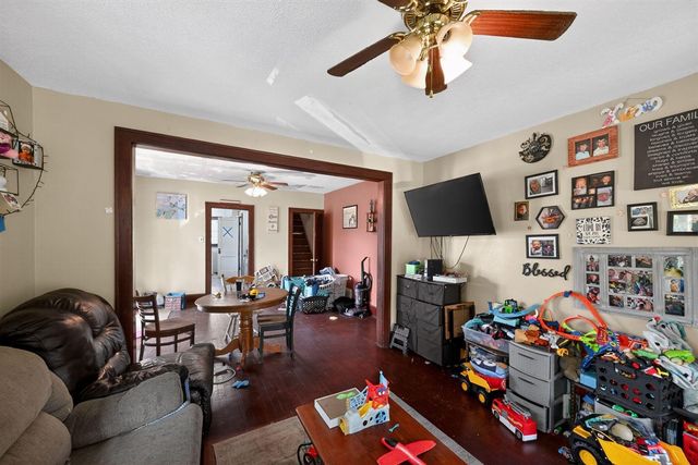 318 N 10th Street, Niles, MI 49120