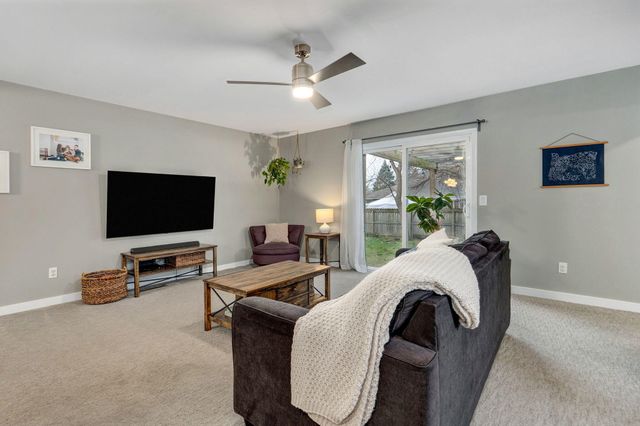 1339 S Fremont Avenue, Springfield, MO 65804