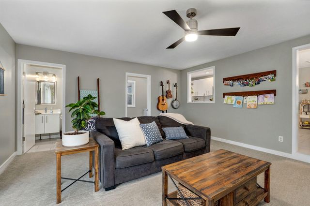 1339 S Fremont Avenue, Springfield, MO 65804