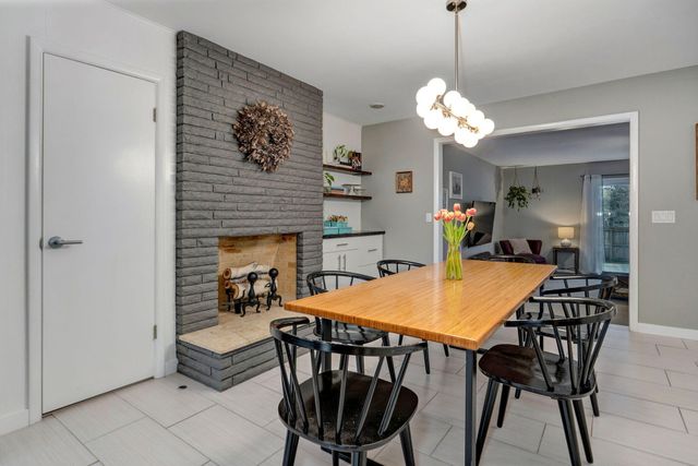 1339 S Fremont Avenue, Springfield, MO 65804