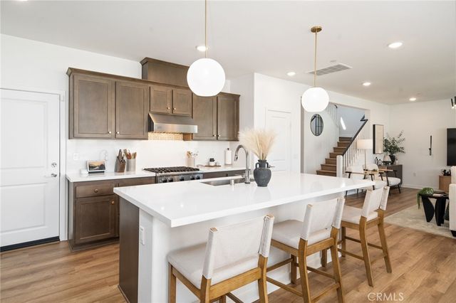 29598 Oakley Court, Winchester, CA 92596