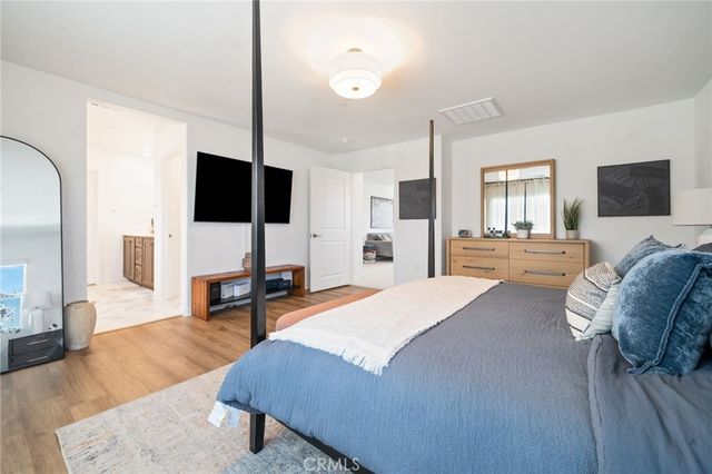 29598 Oakley Court, Winchester, CA 92596