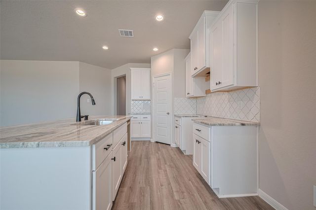 328 Palero Path, Brookshire, TX 77423