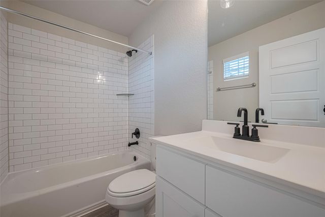 328 Palero Path, Brookshire, TX 77423