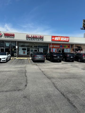 6602 W 111th Street, Worth, IL 60482