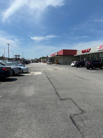 6602 W 111th Street, Worth, IL 60482