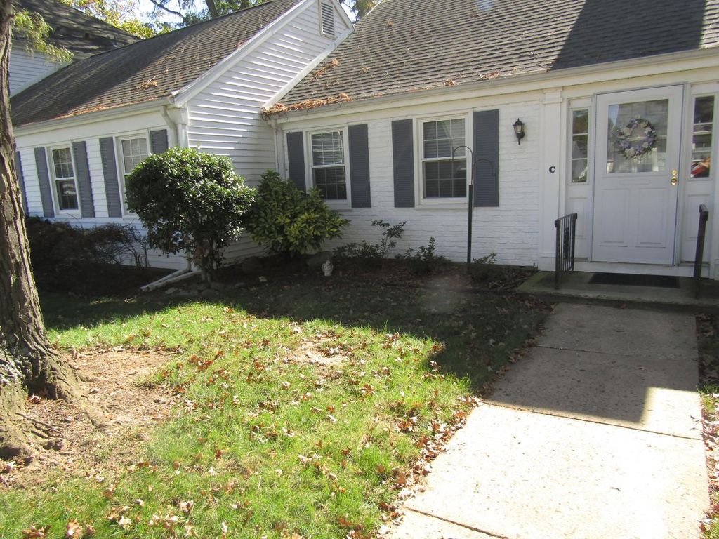 22 Rossmoor Drive C, Monroe, NJ 08831