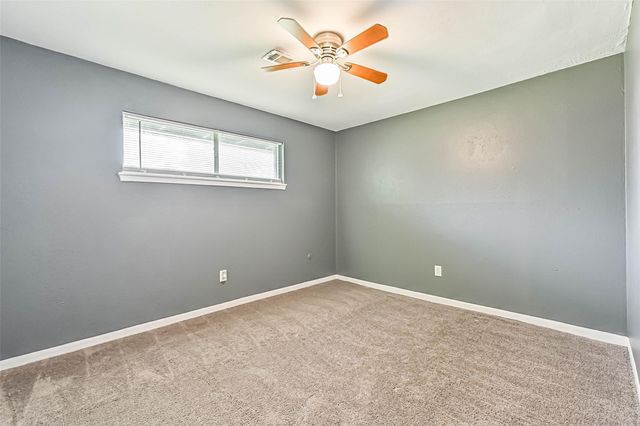 114 Crestway Drive, Baytown, TX 77520