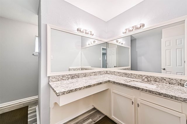 114 Crestway Drive, Baytown, TX 77520