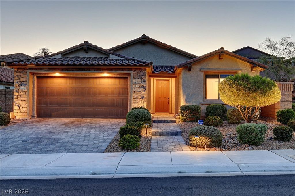6497 Tavolara Street, Las Vegas, NV 89166