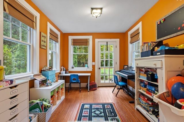 45 Walnut Rd., Hamilton, MA 01982