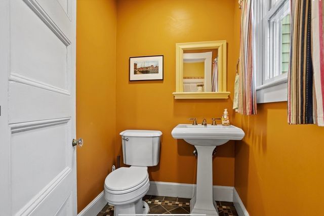 45 Walnut Rd., Hamilton, MA 01982