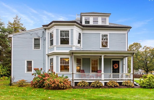 45 Walnut Rd., Hamilton, MA 01982