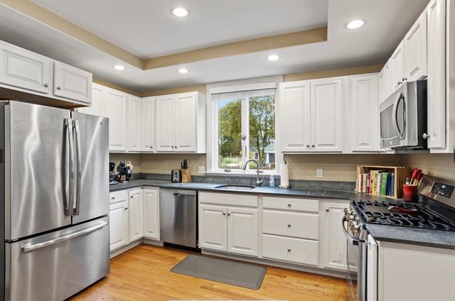 45 Walnut Rd., Hamilton, MA 01982