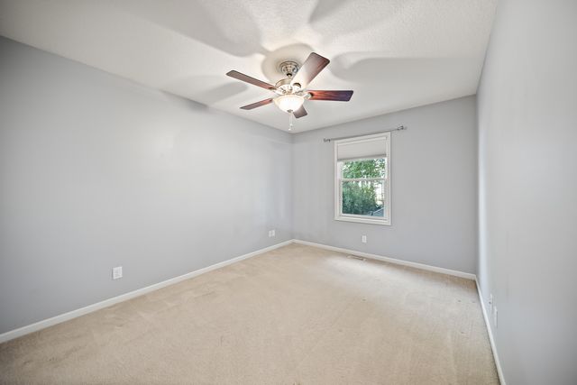 6211 N Clark Street, Davenport, IA 52806